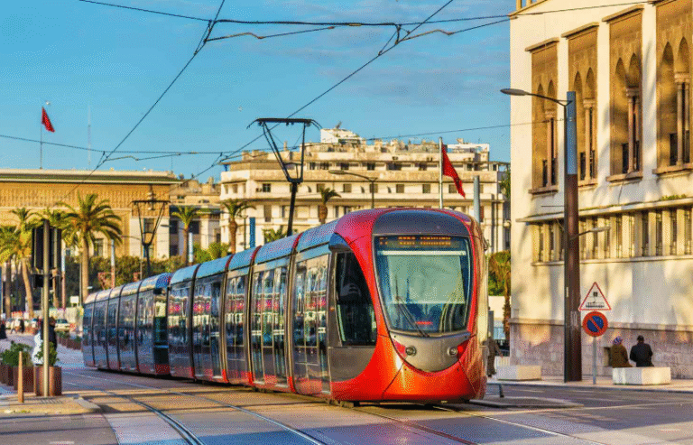 Train vs Taxi from Casablanca Airport to Fes – Smart Travel Guide